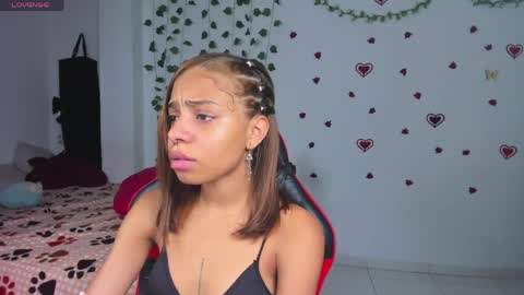 yumi_hanna online show from 27, 4, 2026