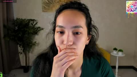 Snapshot of yummy_lamii chatting on 4, 5, 2026 Cindey online show from 4, 5, 2026