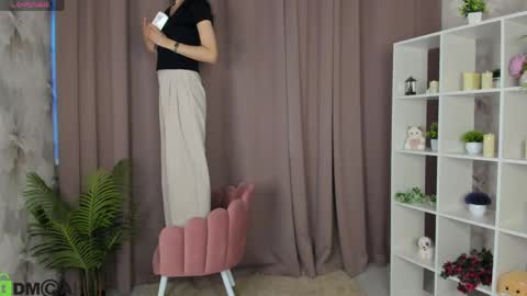 Snapshot of yummy_lamii chatting on 12, 5, 2026 Cindey online show from 12, 5, 2026