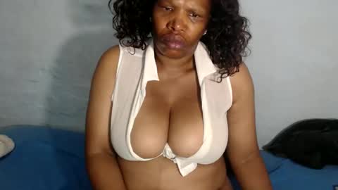 yummytittsxx online show from 10, 11, 2025