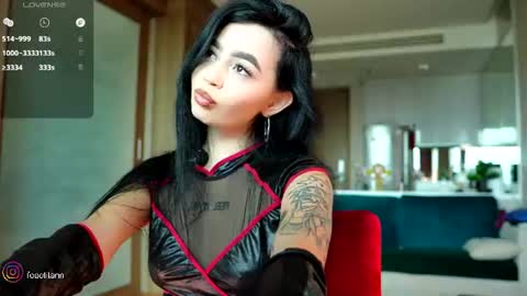 Snapshot of yuna_leen chatting on 17, 7, 2026 yuna_leen online show from 17, 7, 2026