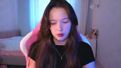 Snapshot of yuna_sunshy chatting on 3, 7, 2026 Yuna online show from 3, 7, 2026
