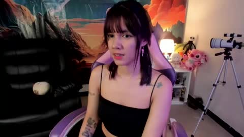 Snapshot of yunablack chatting on 19, 6, 2026 Yuna online show from 19, 6, 2026