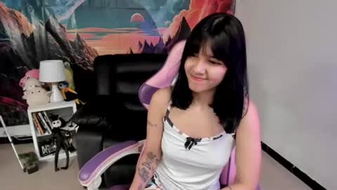 Snapshot of yunablack chatting on 11, 7, 2026 Yuna online show from 11, 7, 2026