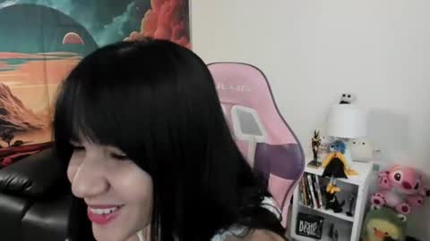 Snapshot of yunablack chatting on 4, 8, 2026 Yuna online show from 4, 8, 2026
