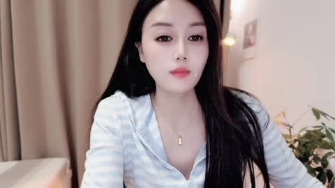 YunEr online show from 22, 4, 2026