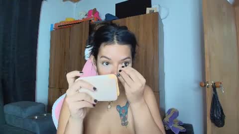 Snapshot of yungelitamor_ chatting on 15, 7, 2026 ELITA online show from 15, 7, 2026