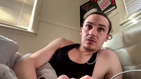 yungstudbev online show from 8, 4, 2026