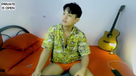 Snapshot of yuri_nation chatting on 5, 2, 2025 yuri nation online show from 5, 2, 2025