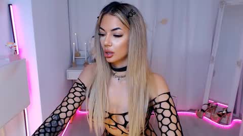 Snapshot of yuukenzi chatting on 7, 2, 2025 Maria online show from 7, 2, 2025