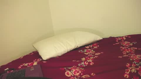 Yuya online show from 4, 12, 2024