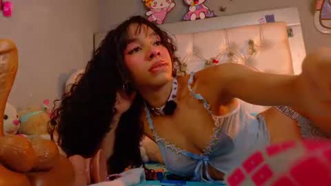 Snapshot of yuyi_cam chatting on 27, 7, 2026 Yuyi Cam online show from 27, 7, 2026