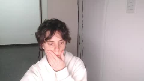 Snapshot of yuyito15 chatting on 15, 6, 2026 Yuyu online show from 15, 6, 2026