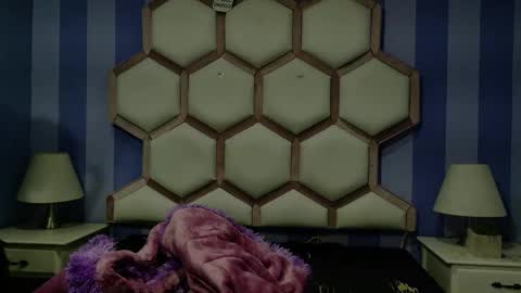 Snapshot of yvi_taylor chatting on 4, 5, 2026 yvi online show from 4, 5, 2026