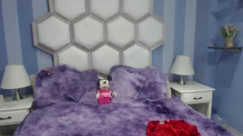 Snapshot of yvi_taylor chatting on 5, 6, 2026 yvi online show from 5, 6, 2026