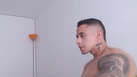 Snapshot of zac_colleng07 chatting on 4, 2, 2025 Zac Colleng online show from 4, 2, 2025