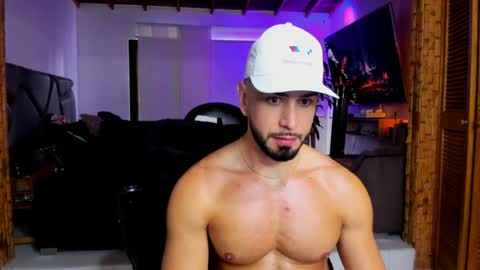 Snapshot of zac_levis chatting on 21, 12, 2024 Zac Jhordan online show from 21, 12, 2024