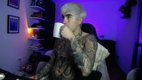zac_muller1 online show from 28, 5, 2026