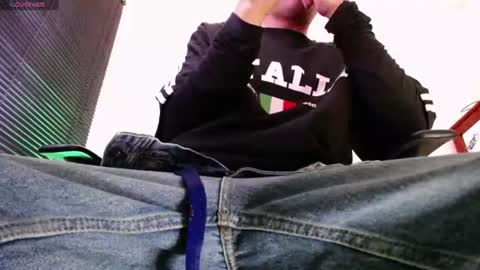 Snapshot of zac_watson chatting on 1, 7, 2026 Zac Freelance model online show from 1, 7, 2026