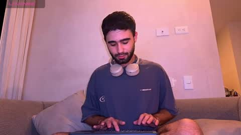 Snapshot of zack_sullivan22 chatting on 17, 5, 2026 zack_sullivan22 online show from 17, 5, 2026