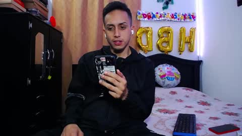 Snapshot of zackdriussyx chatting on 6, 3, 2025 zackdriussyx online show from 6, 3, 2025