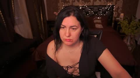 Zafiramoonn online show from 2, 4, 2026