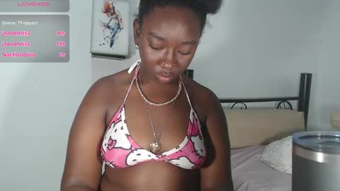 Snapshot of zahhysims chatting on 5, 2, 2025 zahhy online show from 5, 2, 2025