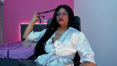 Snapshot of zahra_rose chatting on 22, 11, 2025 zahra_rose online show from 22, 11, 2025