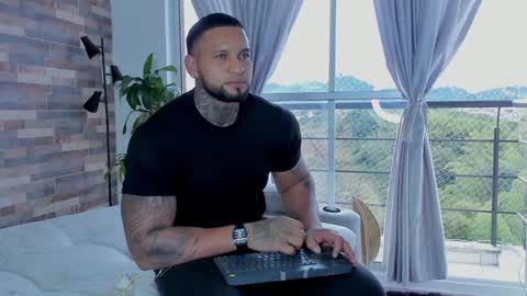 Snapshot of zain_diesel7 chatting on 5, 12, 2024 INSTAGRAM yormanfit7 online show from 5, 12, 2024