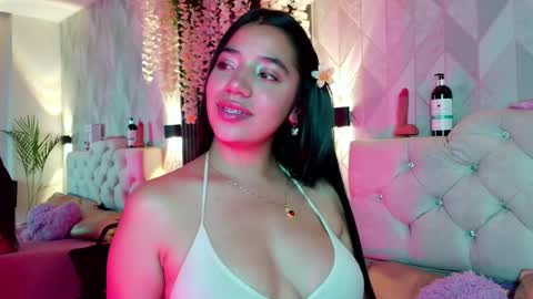 Snapshot of zaira_bonny chatting on 28, 5, 2026 Zaira Bonny online show from 28, 5, 2026