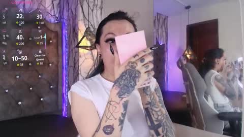   online show from 21, 11, 2025