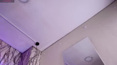 Snapshot of zami_escobar_of chatting on 10, 3, 2026 online show from 10, 3, 2026