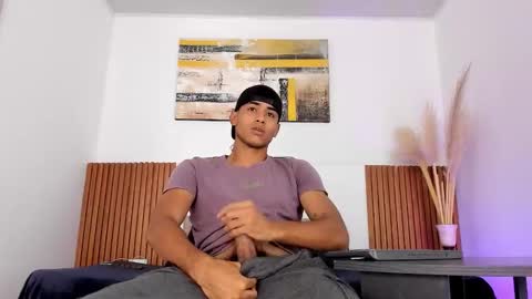 Snapshot of zander_2120 chatting on 22, 11, 2025 Zander online show from 22, 11, 2025