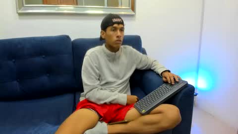 Snapshot of zane_belville chatting on 18, 5, 2026 Zane Belville online show from 18, 5, 2026