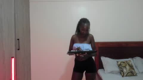 Snapshot of zara411 chatting on 10, 8, 2026 Zara online show from 10, 8, 2026