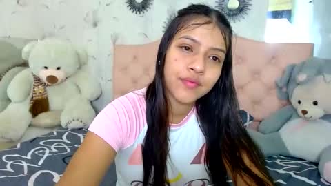 Snapshot of zara_cute18 chatting on 5, 2, 2026 Zara online show from 5, 2, 2026