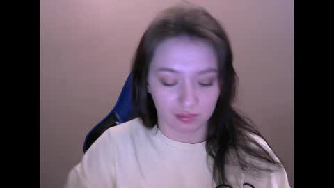 Snapshot of zara_golden chatting on 17, 1, 2025 chaturcum online show from 17, 1, 2025