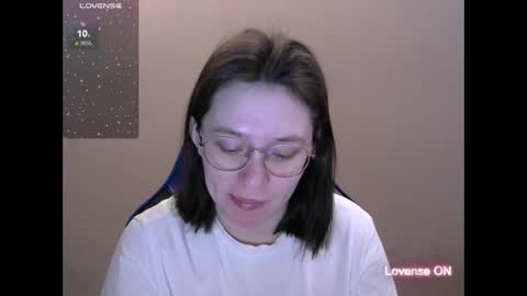 Snapshot of zara_golden chatting on 10, 3, 2025 chaturcum online show from 10, 3, 2025