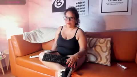 Snapshot of zara_holly_ chatting on 16, 6, 2026 Zara online show from 16, 6, 2026