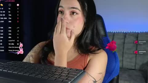 zaradames_ online show from 10, 4, 2026