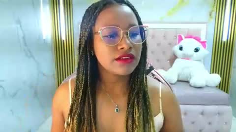 Snapshot of zarah_s chatting on 6, 8, 2026 Zara online show from 6, 8, 2026
