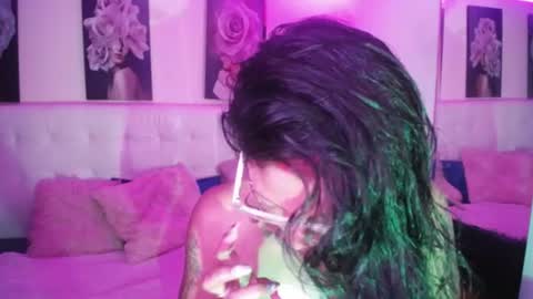 Snapshot of zarahbennet chatting on 19, 6, 2026 Zarah online show from 19, 6, 2026