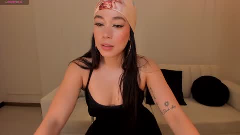 Snapshot of zarakafruni chatting on 15, 6, 2026 Zara online show from 15, 6, 2026