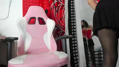 Snapshot of zaraky1433 chatting on 18, 12, 2025 zaraky1433 online show from 18, 12, 2025