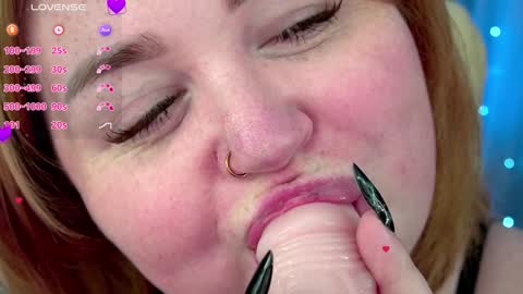 Snapshot of zarareign_ chatting on 7, 2, 2025 Lola online show from 7, 2, 2025