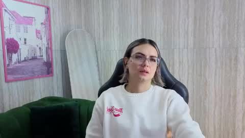 Snapshot of zarcasutra_t chatting on 1, 5, 2026 Isabella online show from 1, 5, 2026
