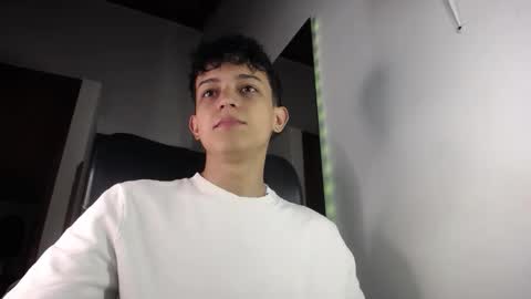 Snapshot of zarekneo chatting on 18, 9, 2025 Zarek online show from 18, 9, 2025