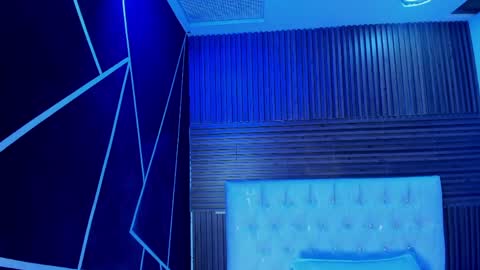 Zarina Waynne online show from 9, 4, 2026