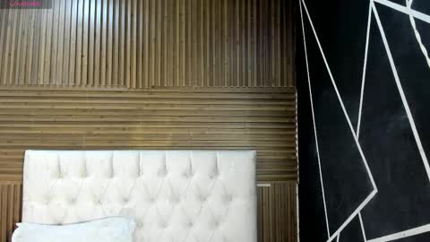 Zarina Waynne online show from 25, 4, 2026