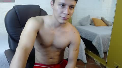 Snapshot of zayn_clausen chatting on 18, 4, 2026 zayn_clausen online show from 18, 4, 2026
